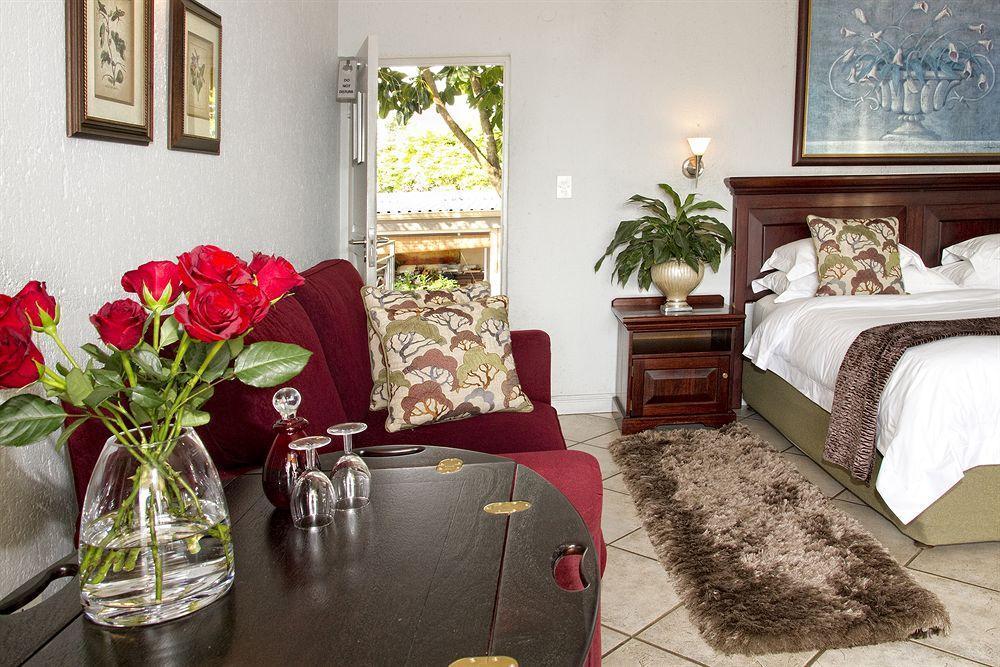 Loerie'S Call Guesthouse Mbombela ภายนอก รูปภาพ