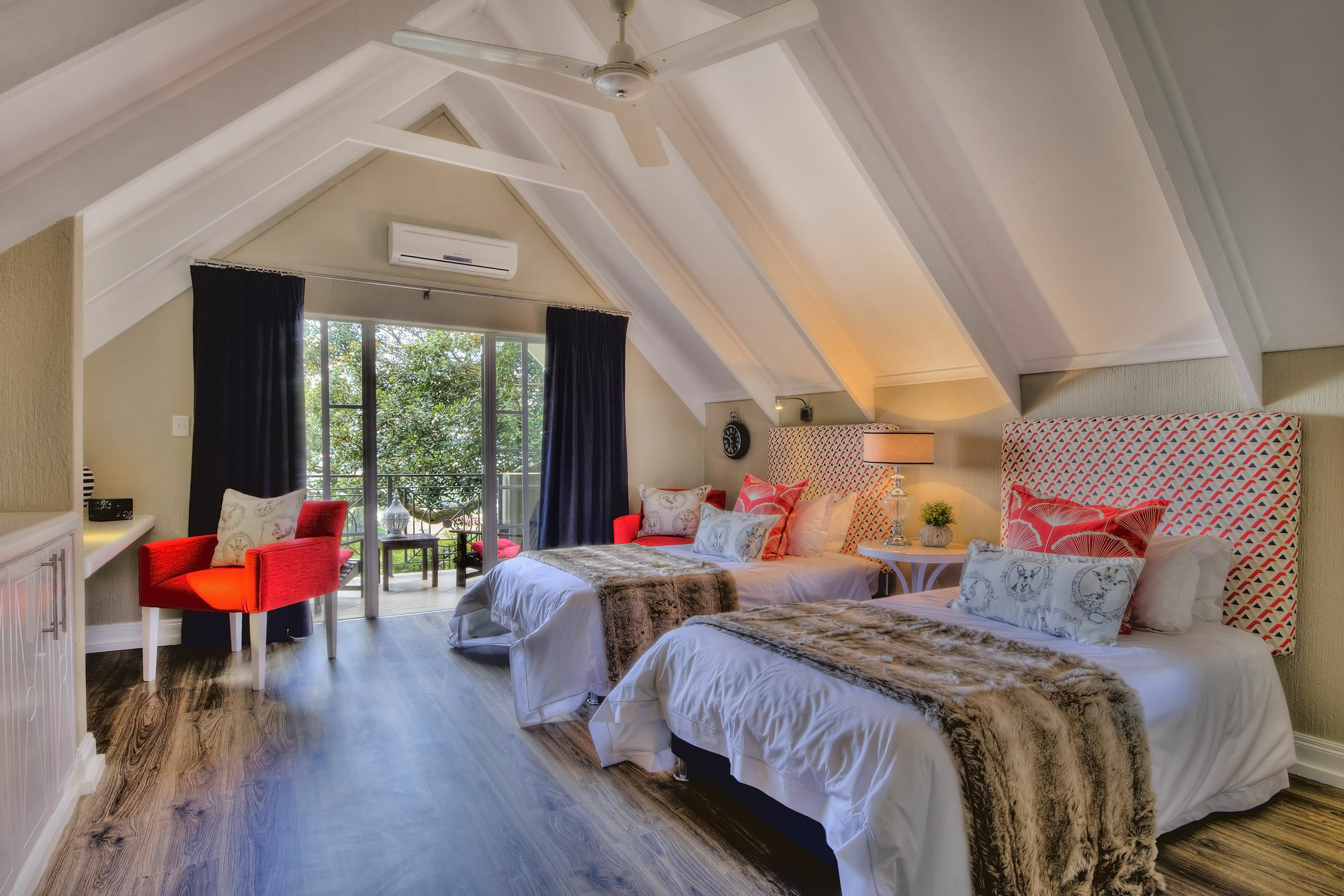 Loerie'S Call Guesthouse Mbombela ภายนอก รูปภาพ